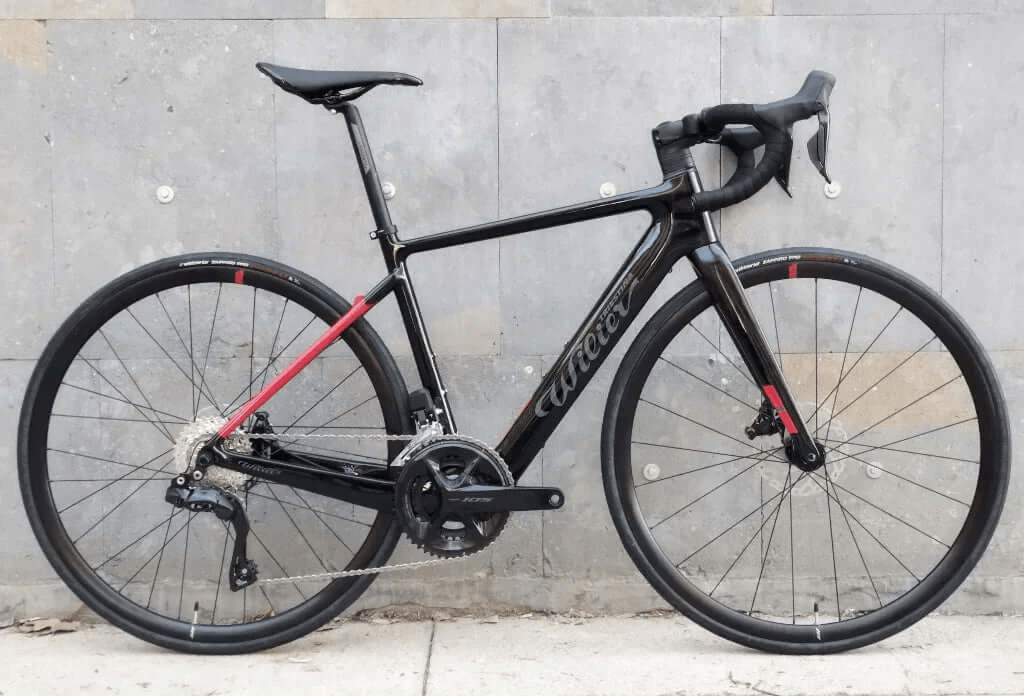 Alquiler Bici Carretera Málaga - Eléctrica / Wilier Garda Hybrid Road E-Bike (Shimano105 di2) -CaranvaSports - temporada 2026