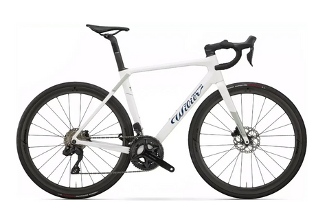 Alquiler Bici Carretera Girona - Carretera / Wilier Granturismo SL (Shimano 105 di2) MICHE SWR EVO 40 - Caranva